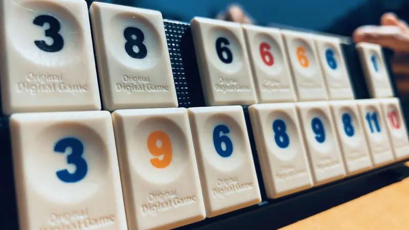 双升四副牌挑战模式_gg扑克社交互动_多乐升级四人扑克牌游戏