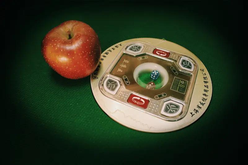 多乐升级四人扑克牌游戏_gg扑克社交互动_双升四副牌挑战模式