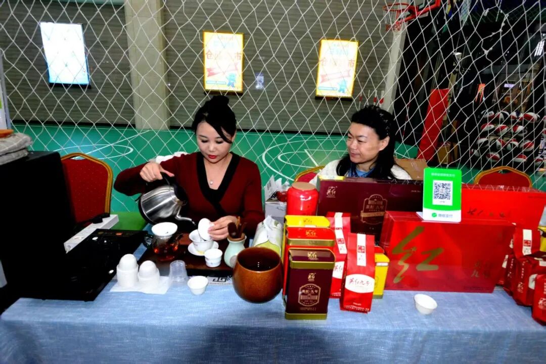 瓦房店市扑克公开赛_智慧牌局快乐相遇_gg扑克比赛报名