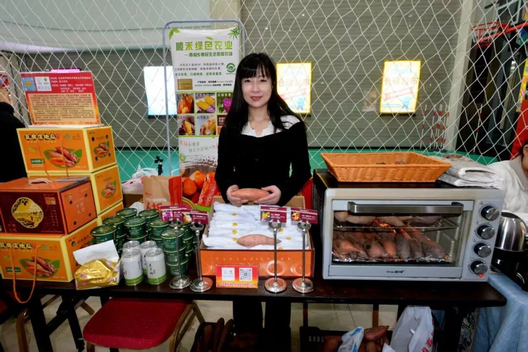 智慧牌局快乐相遇_gg扑克比赛报名_瓦房店市扑克公开赛