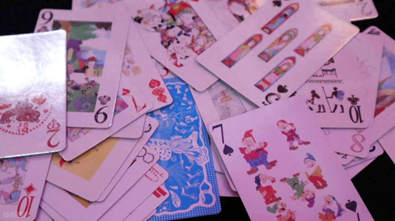 gg扑克新手教程_生产纸牌流程_设计纸牌游戏